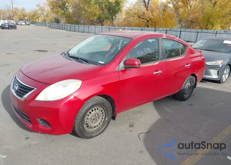 2014 Nissan Versa 1.6 S/1.6 S+/1.6 Sl/1.6 Sv z USA, uszkodzony, nr VIN 3N1CN7AP6EK462357